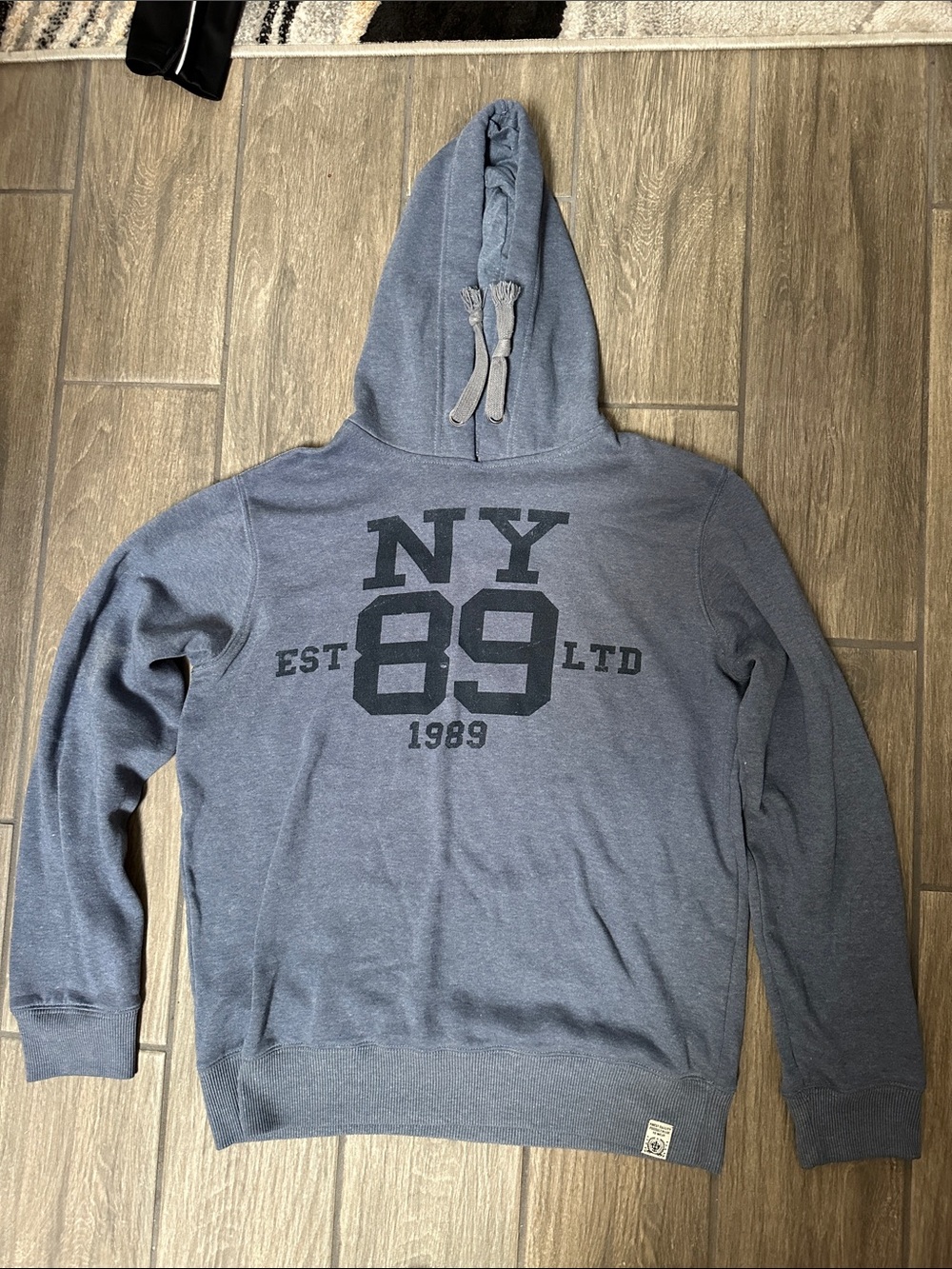 The Original Fleece gray/blue hoodie sweatshirt with vintage 1989 emblem. M